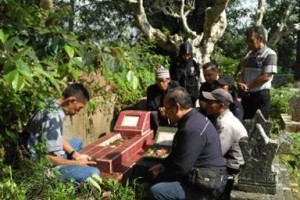 Peringatan HPN, pengurus PWI Ziarah ke makam warwawn yuang sudah meninggal dunia,
